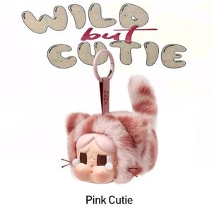 Crybaby Wild but Cutie Vinyl Plush Pendant Series Pink Cutie